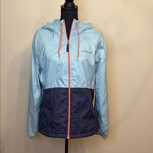 Columbia Women's Light Blue and Navy Ski Jacket